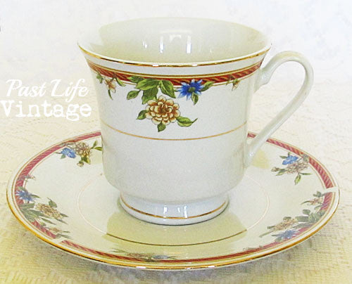 The Allure of Vintage Tea Cups – Monterey Farmgirl