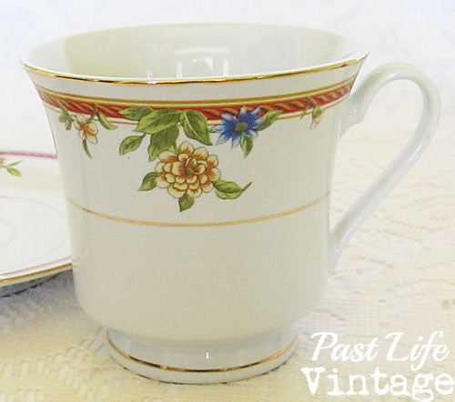 The Allure of Vintage Tea Cups – Monterey Farmgirl